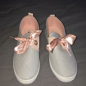 Silver pin striped shoes with pink accents laces